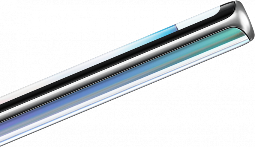 S Pen自Galaxy Note10+彈出的特寫，隨網頁頁面滑動，S Pen與Galaxy Note10+分開，並展示出文字。